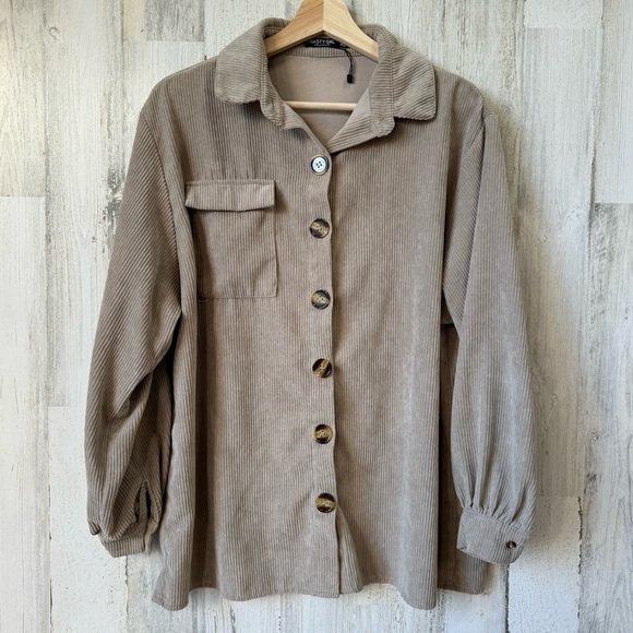 Nasty Gal Cream Corduroy Button Front Oversized Shirt Jacket Shacket Size 4 - Picture 3 of 10